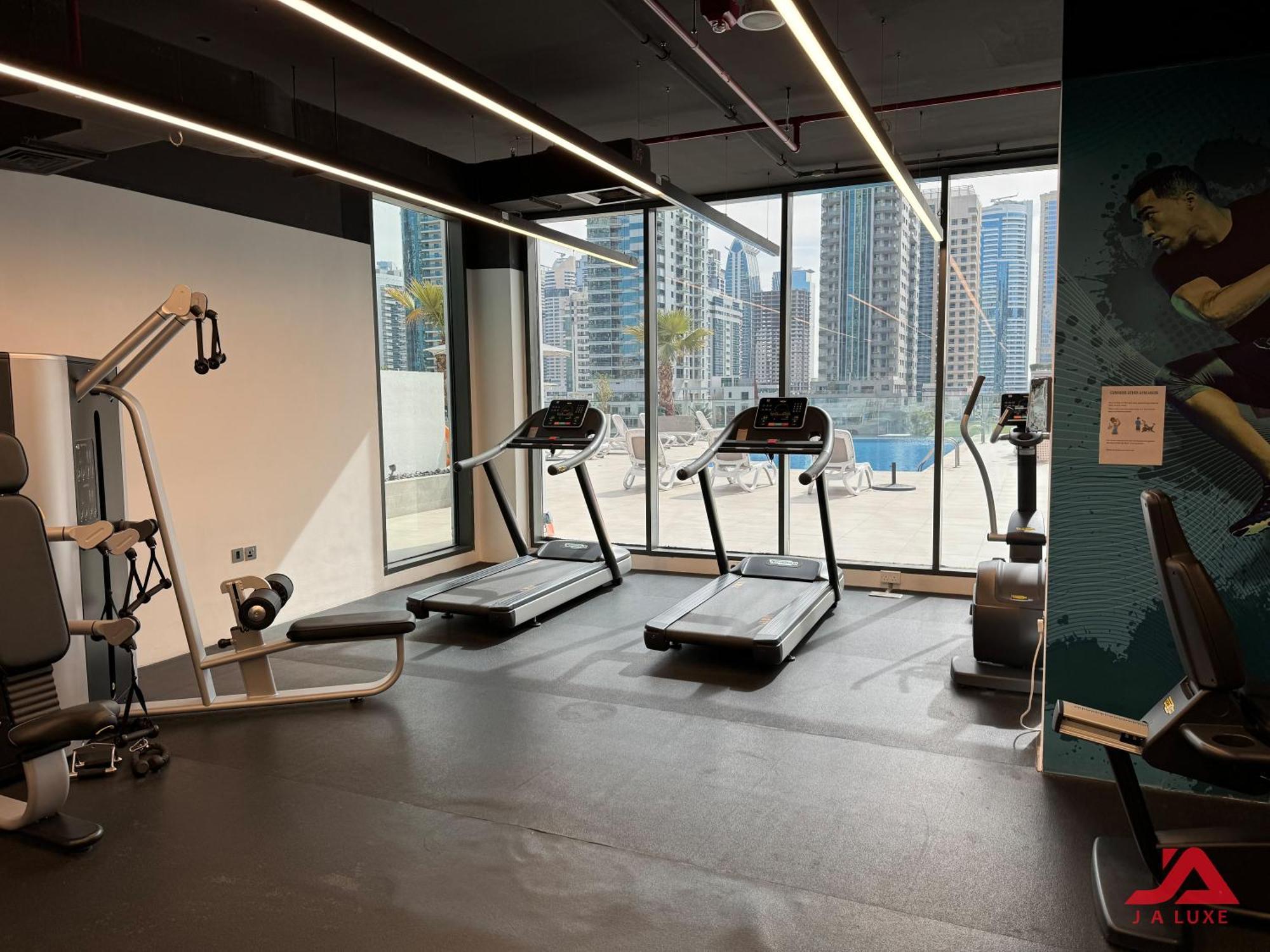 Cozy Sea View Apt In Liv Residence Tower, Dubai Marina Cozy Marina & Sea View Apt In Bay Central Tower With Modern Gym & Pool, Steps To Jbr Beach & Metro ภายนอก รูปภาพ