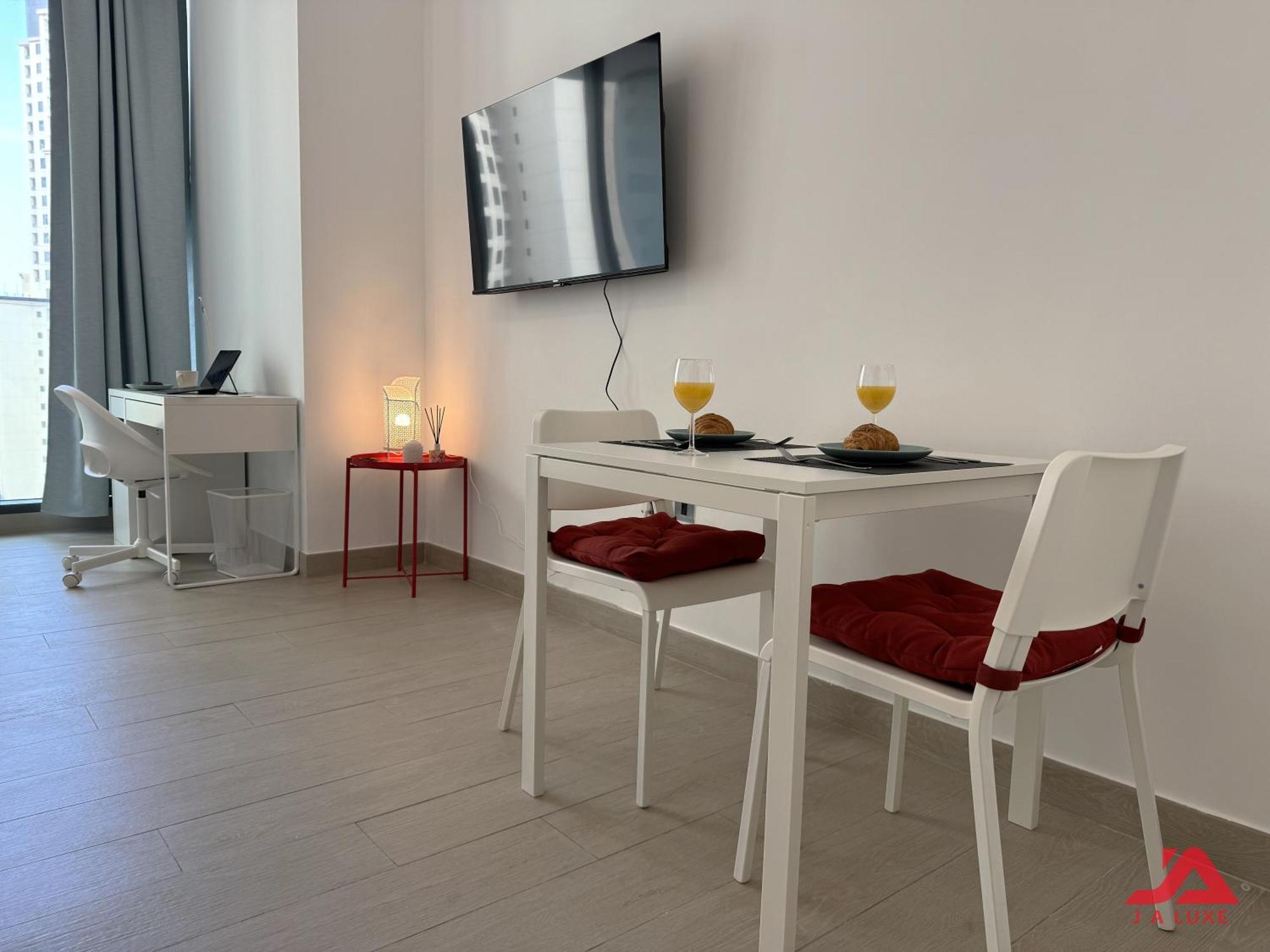 Cozy Sea View Apt In Liv Residence Tower, Dubai Marina Cozy Marina & Sea View Apt In Bay Central Tower With Modern Gym & Pool, Steps To Jbr Beach & Metro ภายนอก รูปภาพ